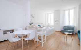 Suite 77 in centro città by Holiday Solutions